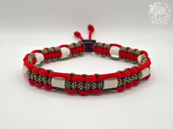 CHIENS _ COLLIER ANTI TIQUE & PUCE _ A adopter