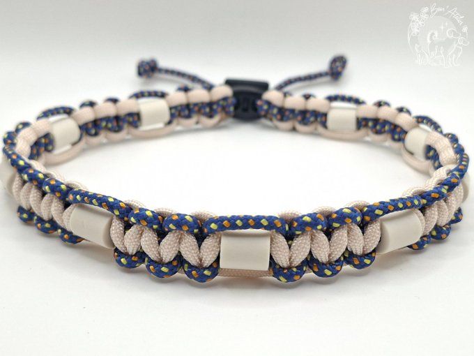 CHIENS _ COLLIER ANTI TIQUE & PUCE _ A adopter