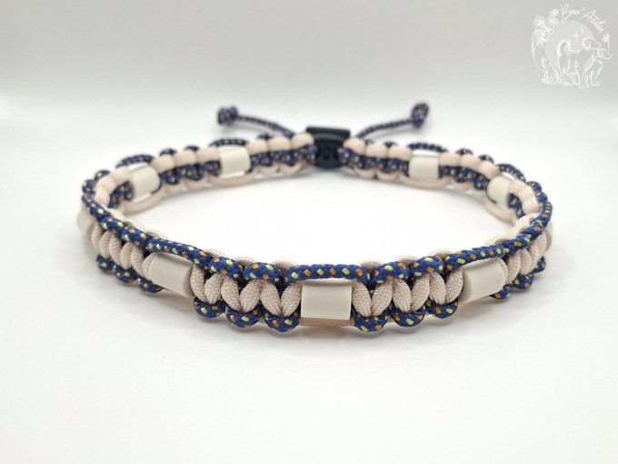 CHIENS _ COLLIER ANTI TIQUE & PUCE _ A adopter