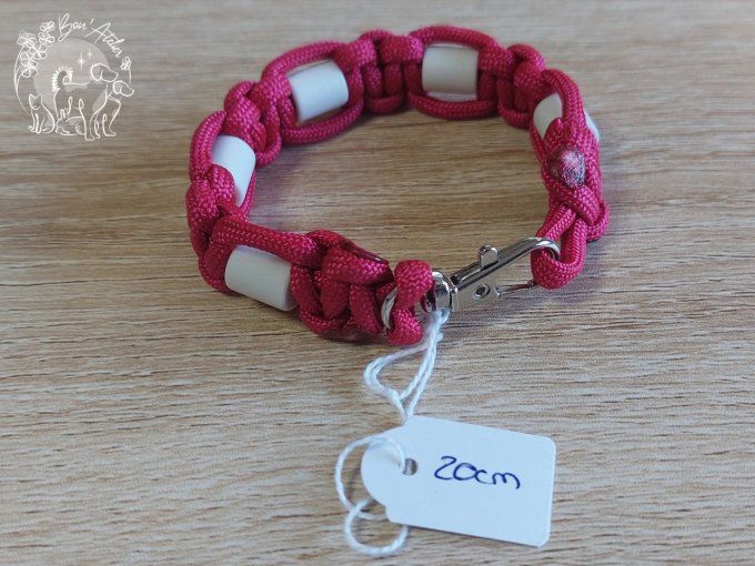 HUMAIN _ BRACELET ANTI TIQUE & PUCE _ A adopter