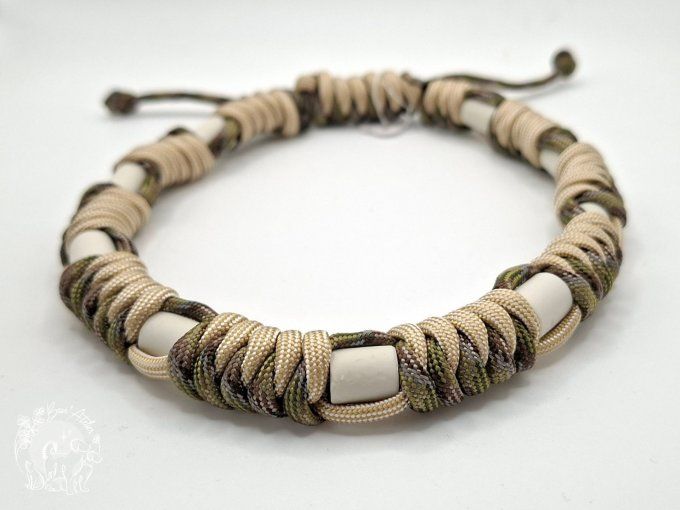 CHIENS _ COLLIER ANTI TIQUE & PUCE _ A adopter