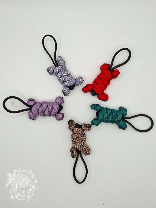 PETIT OS EN PARACORD