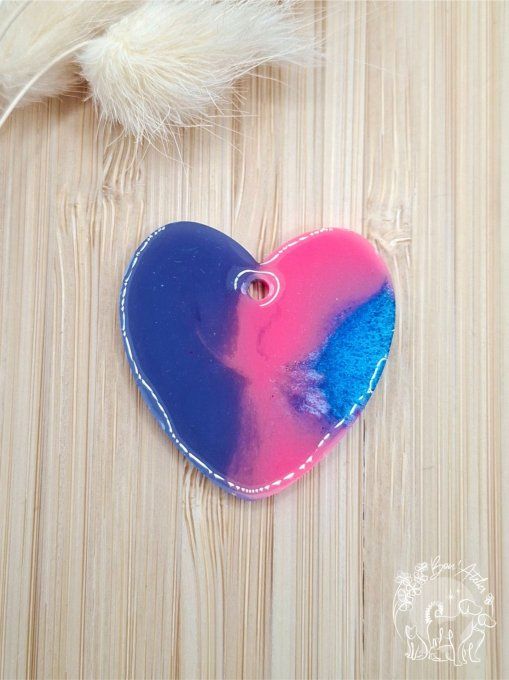 MEDAILLE ou PORTE-CLEFS "COEUR GIRLY"