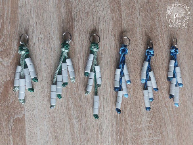 CHEVAL _ ACCROCHE CRINS ANTI TIQUE ET PUCE _ V2 _ Sur mesure