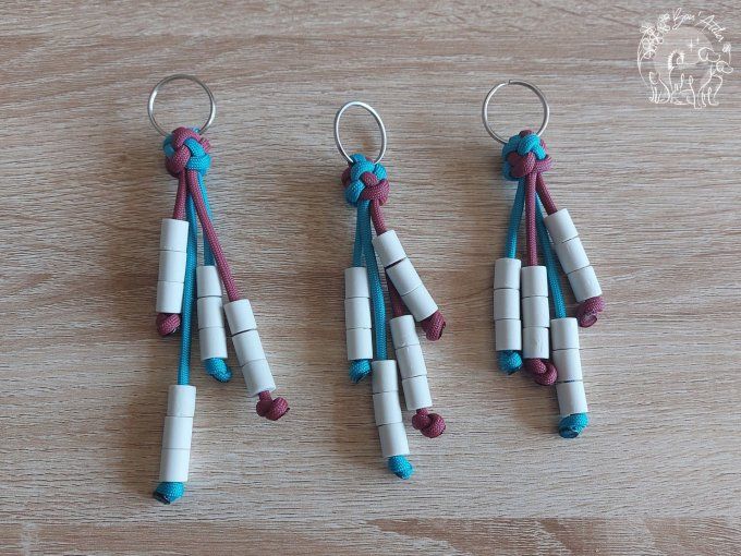 CHEVAL _ ACCROCHE CRINS ANTI TIQUE ET PUCE _ V2 _ Sur mesure