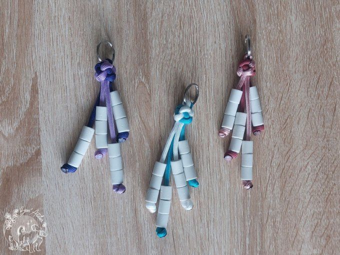 CHEVAL _ ACCROCHE CRINS ANTI TIQUE ET PUCE _ V2 _ Sur mesure