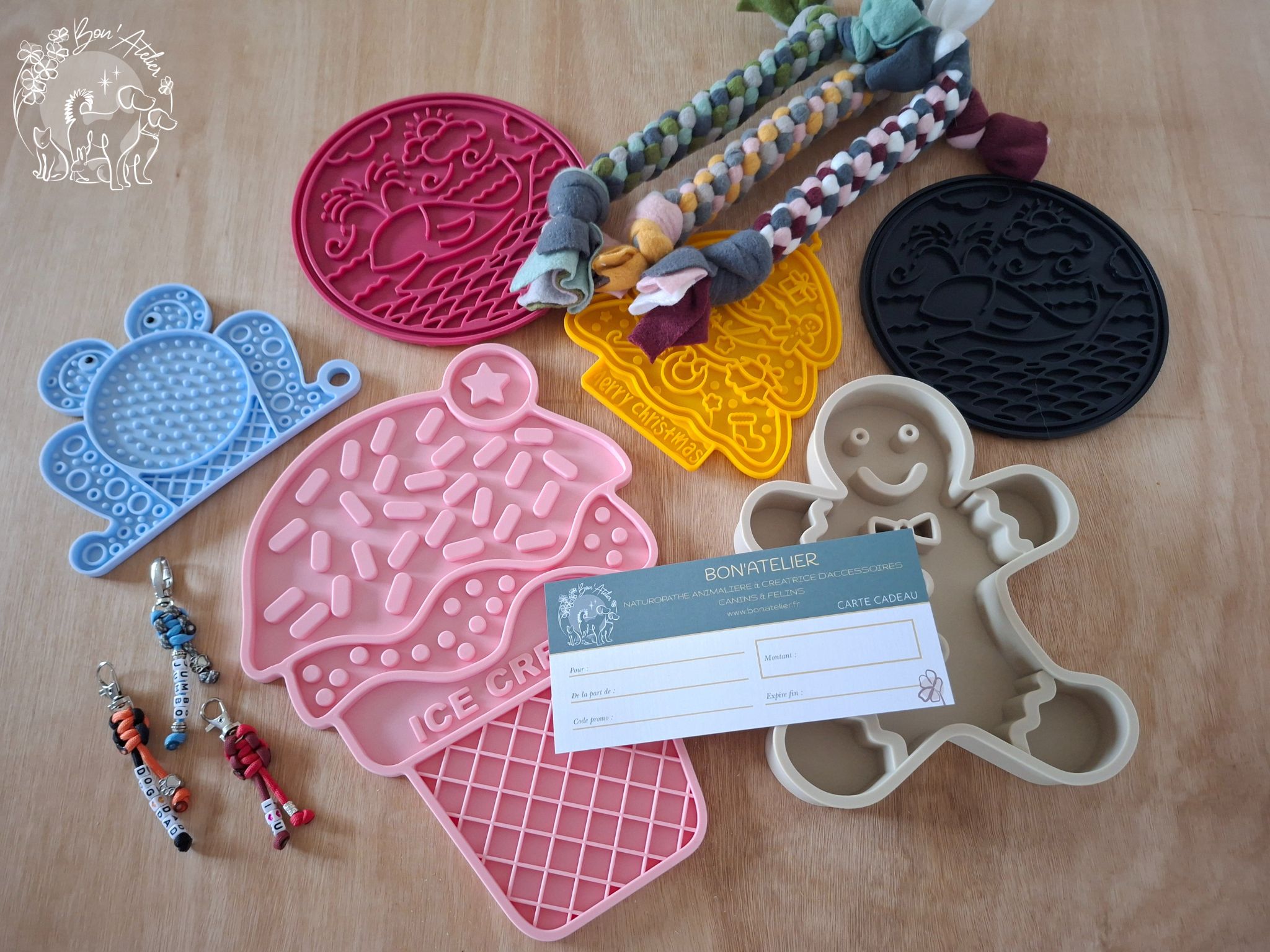 porte clef, jouets pour chiens et chats